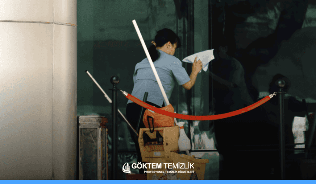 Cam Temizliğinde Kullanılan Ekipmanlar ve Yöntemler