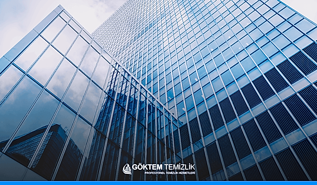 Dış Cephe Cam Temizliğinde Kullanılan Ekipmanlar ve Teknolojiler